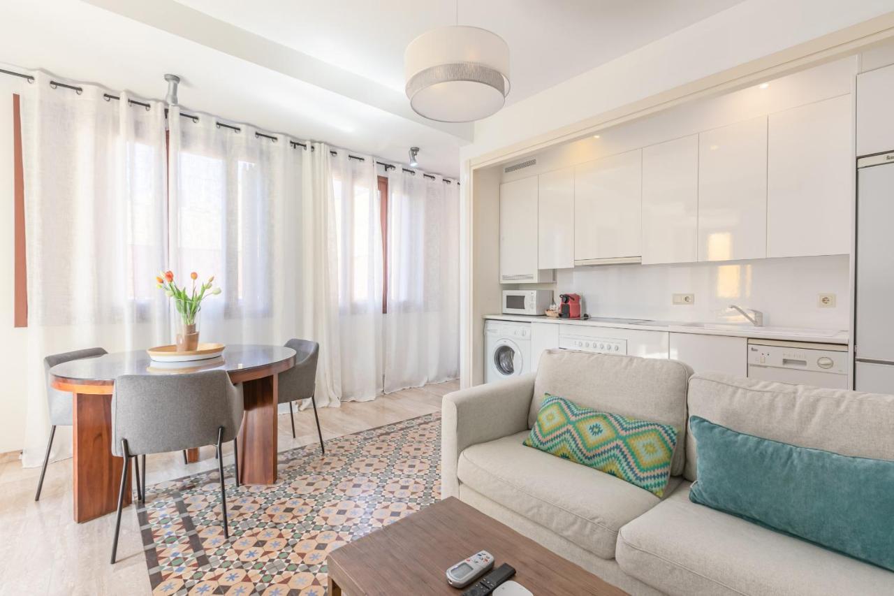 Green-Apartments Giralda Views Севилья Экстерьер фото