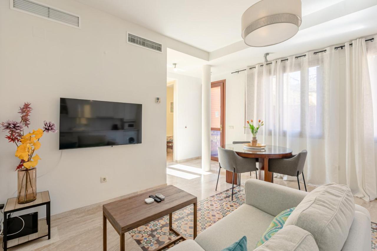 Green-Apartments Giralda Views Севилья Экстерьер фото