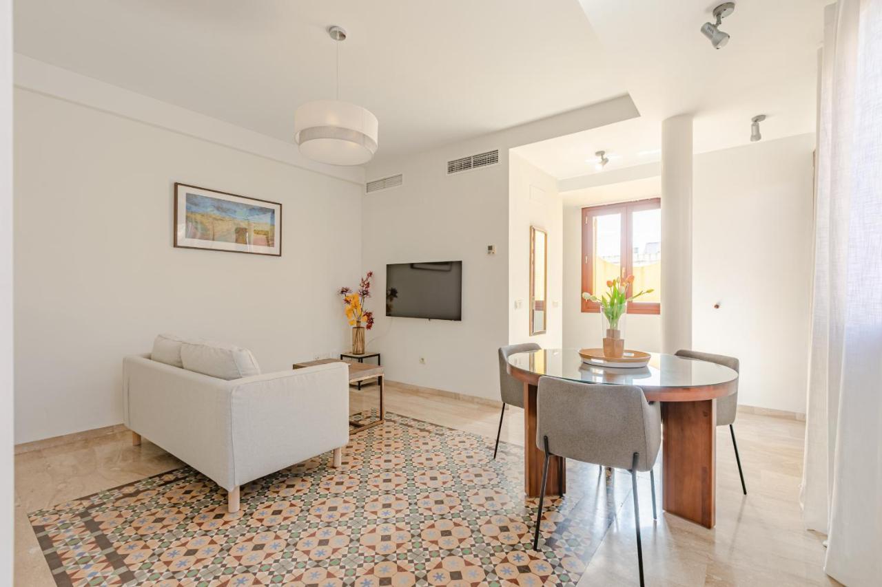Green-Apartments Giralda Views Севилья Экстерьер фото