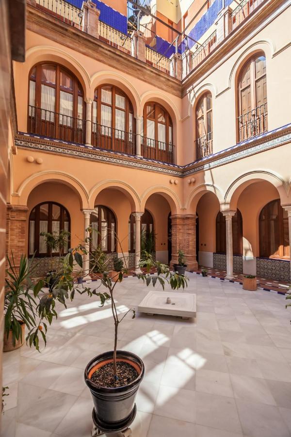 Green-Apartments Giralda Views Севилья Экстерьер фото