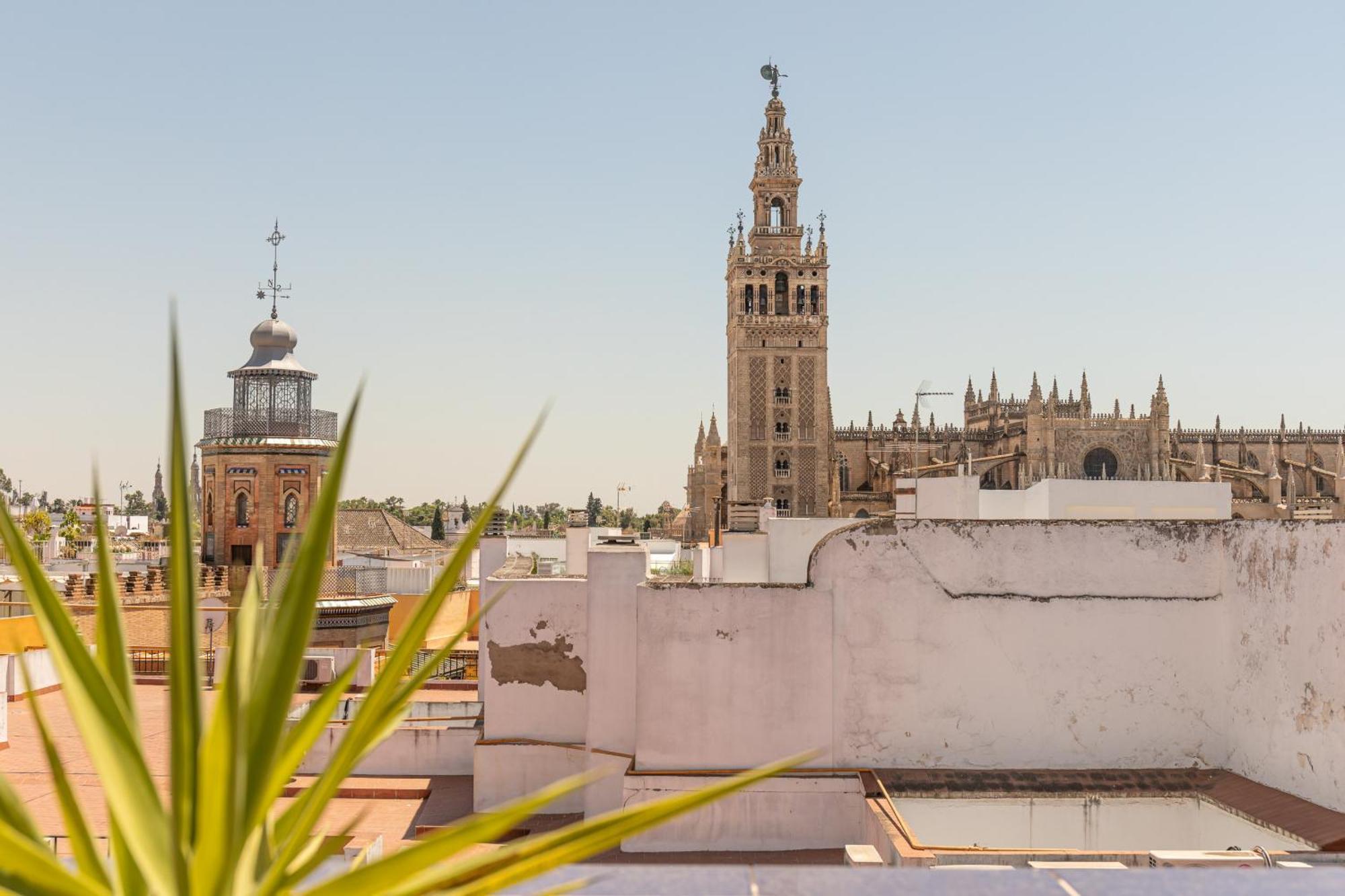 Green-Apartments Giralda Views Севилья Экстерьер фото